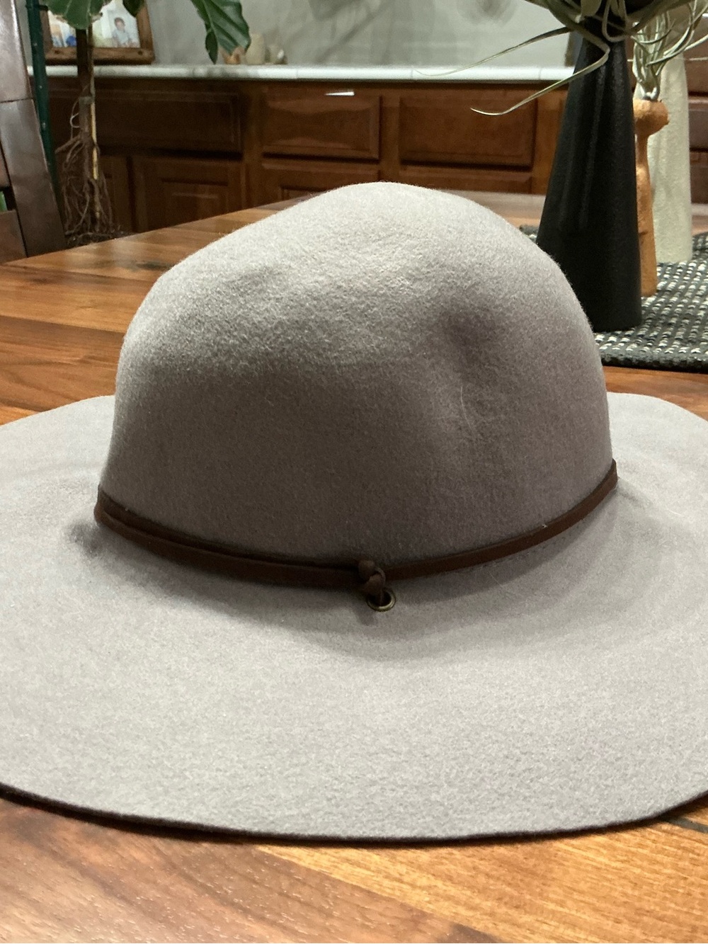 Sunday Afternoons Soft Felt Wide-Brim Hat - Light Gray with Black Trim